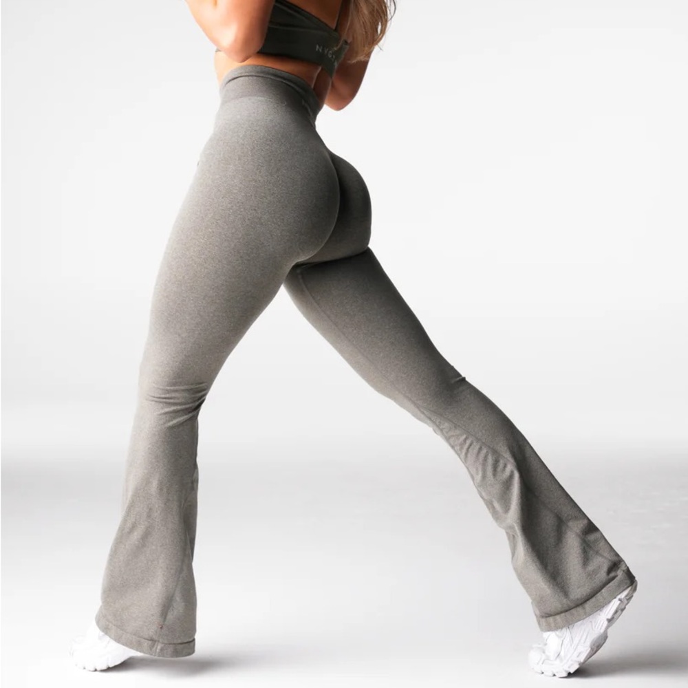 Nvgtn Iconic Seamless Flare Leggings